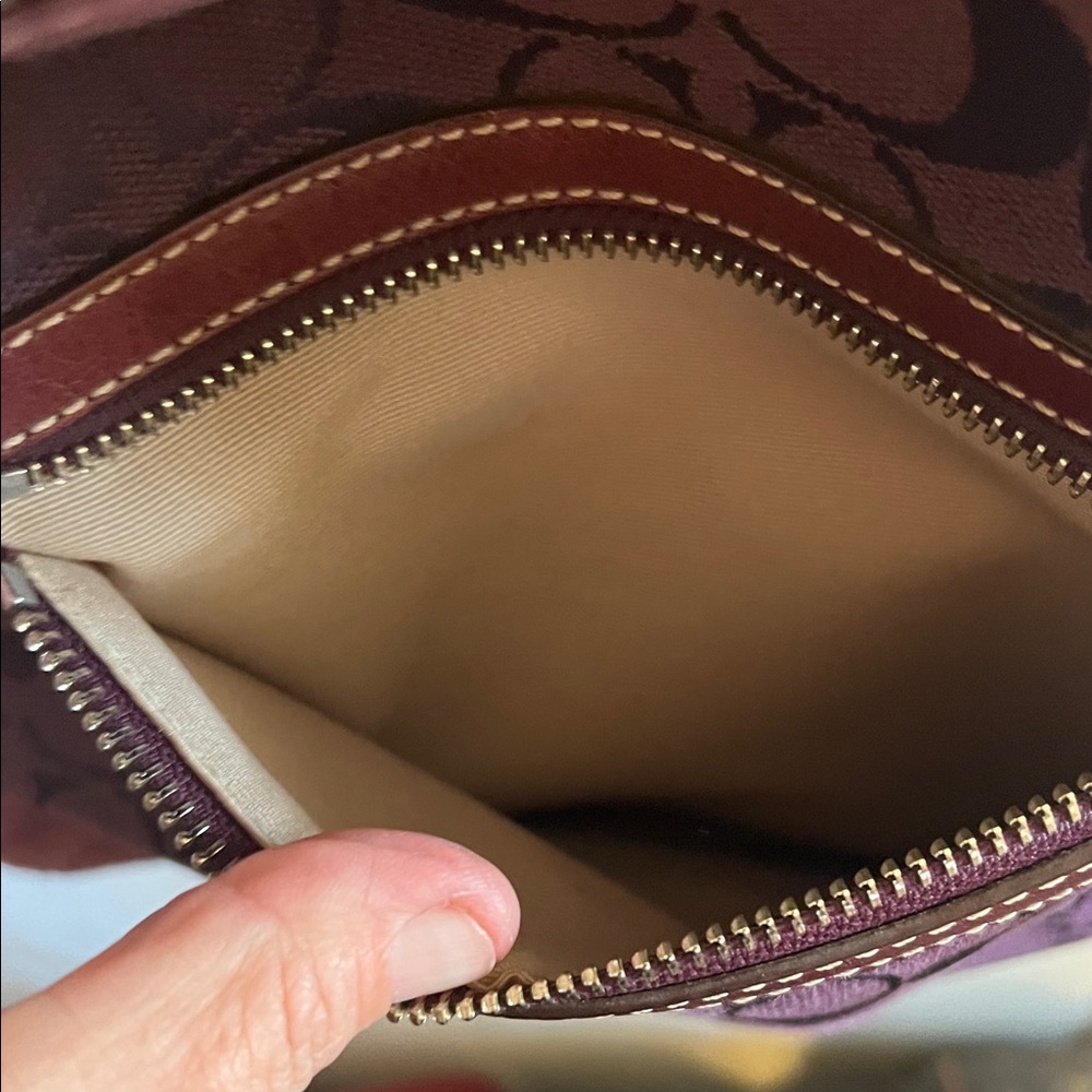 Coach vintage signature Jaguard and suede zip top - Picture 11 of 12